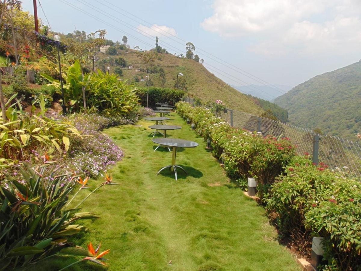 Cherry Blossom Homestay Kodaikanal Exteriör bild